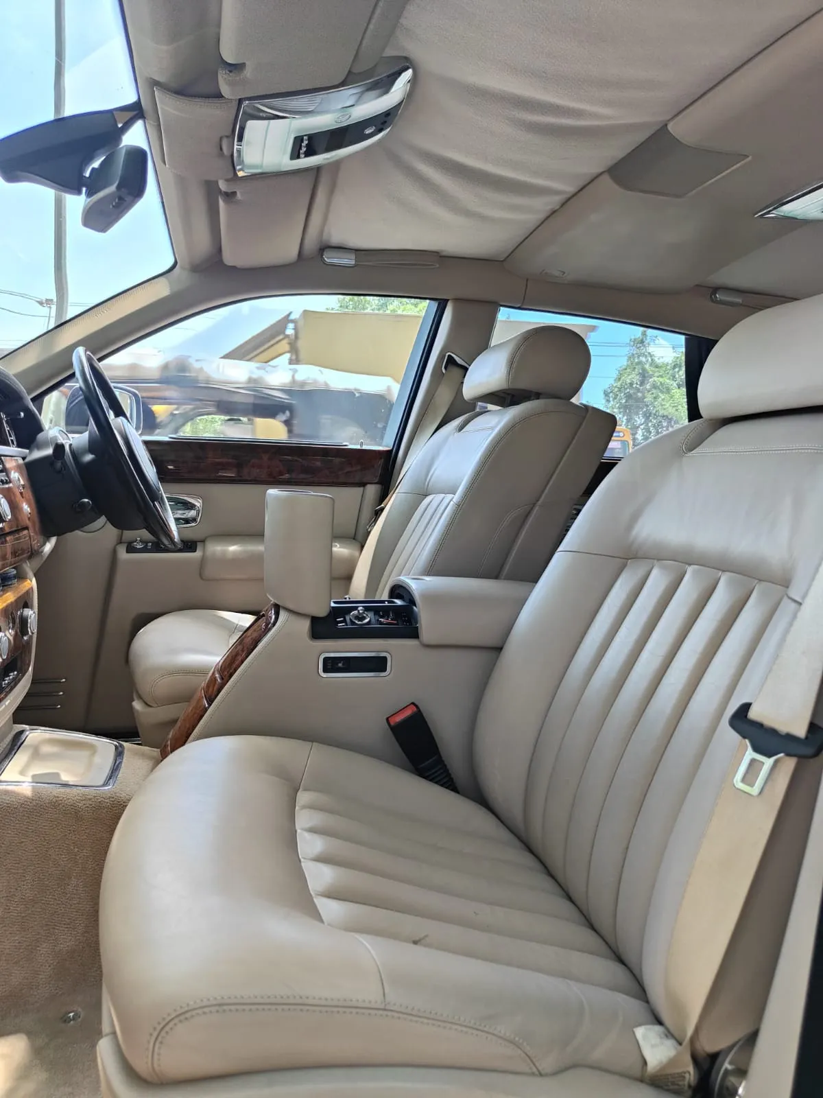 Royal Comfort for Wedding Travel