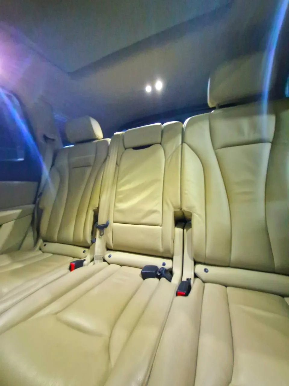 High end dashboard layout with touchscreen controls