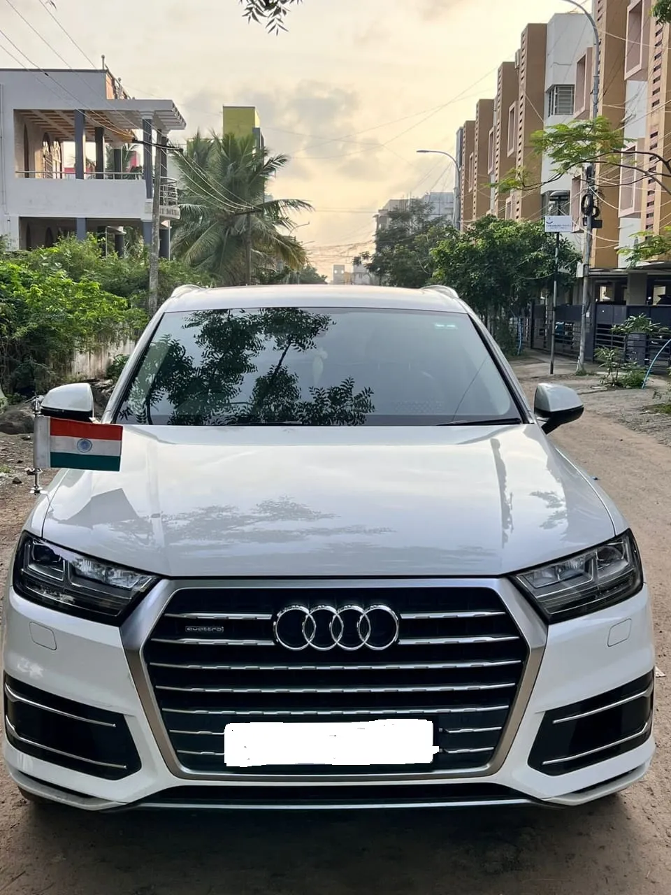 Elegant full size SUV cabin with tech and comfort blend
