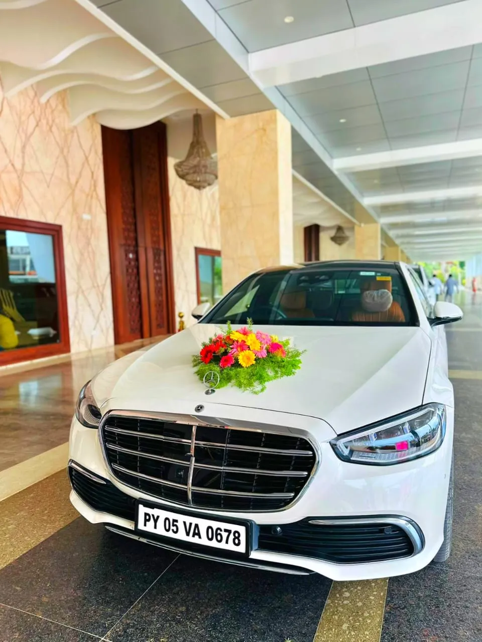 Wedding car rental with first class features