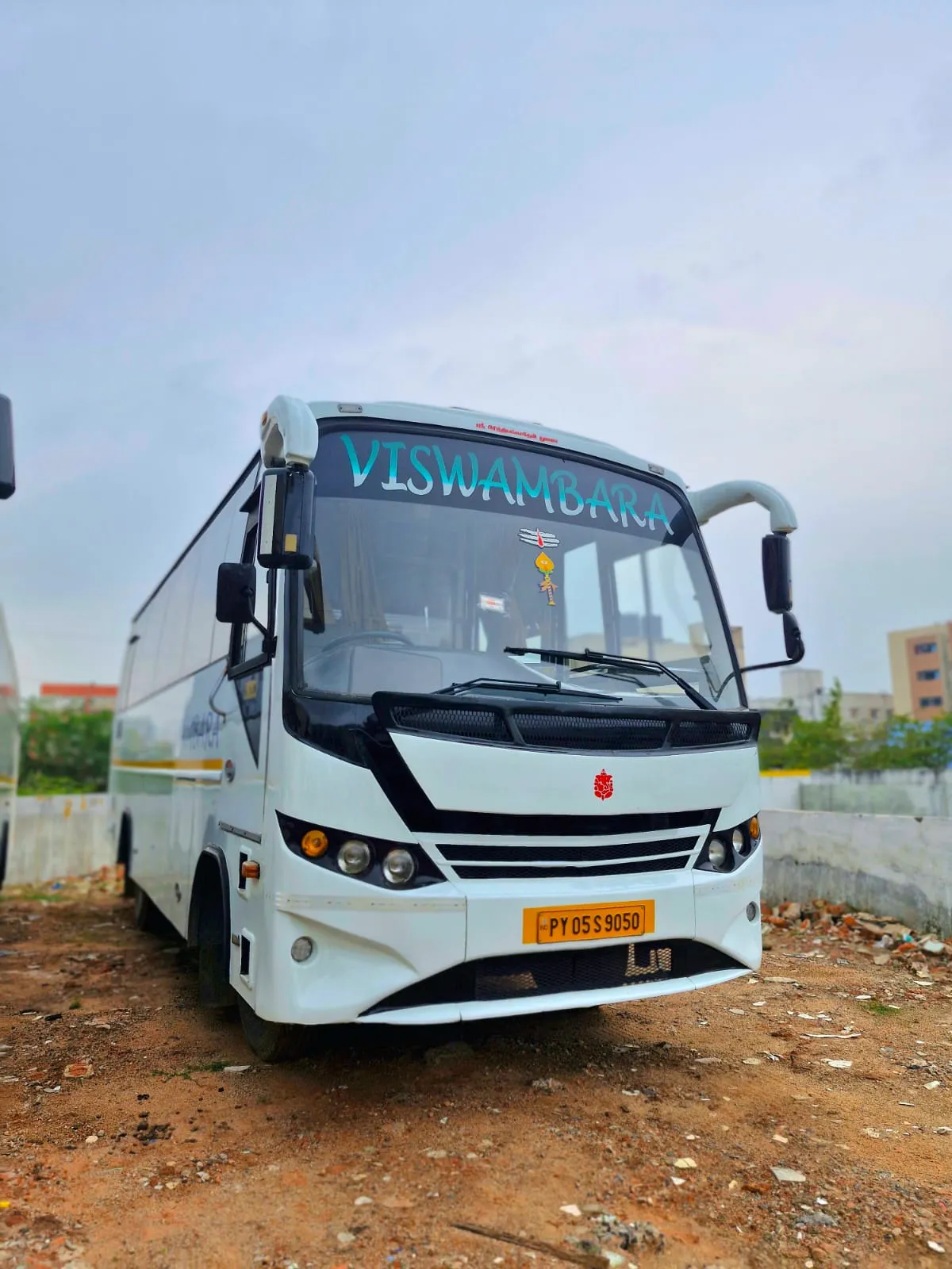 Travel van with luxury seats and wide cabin view