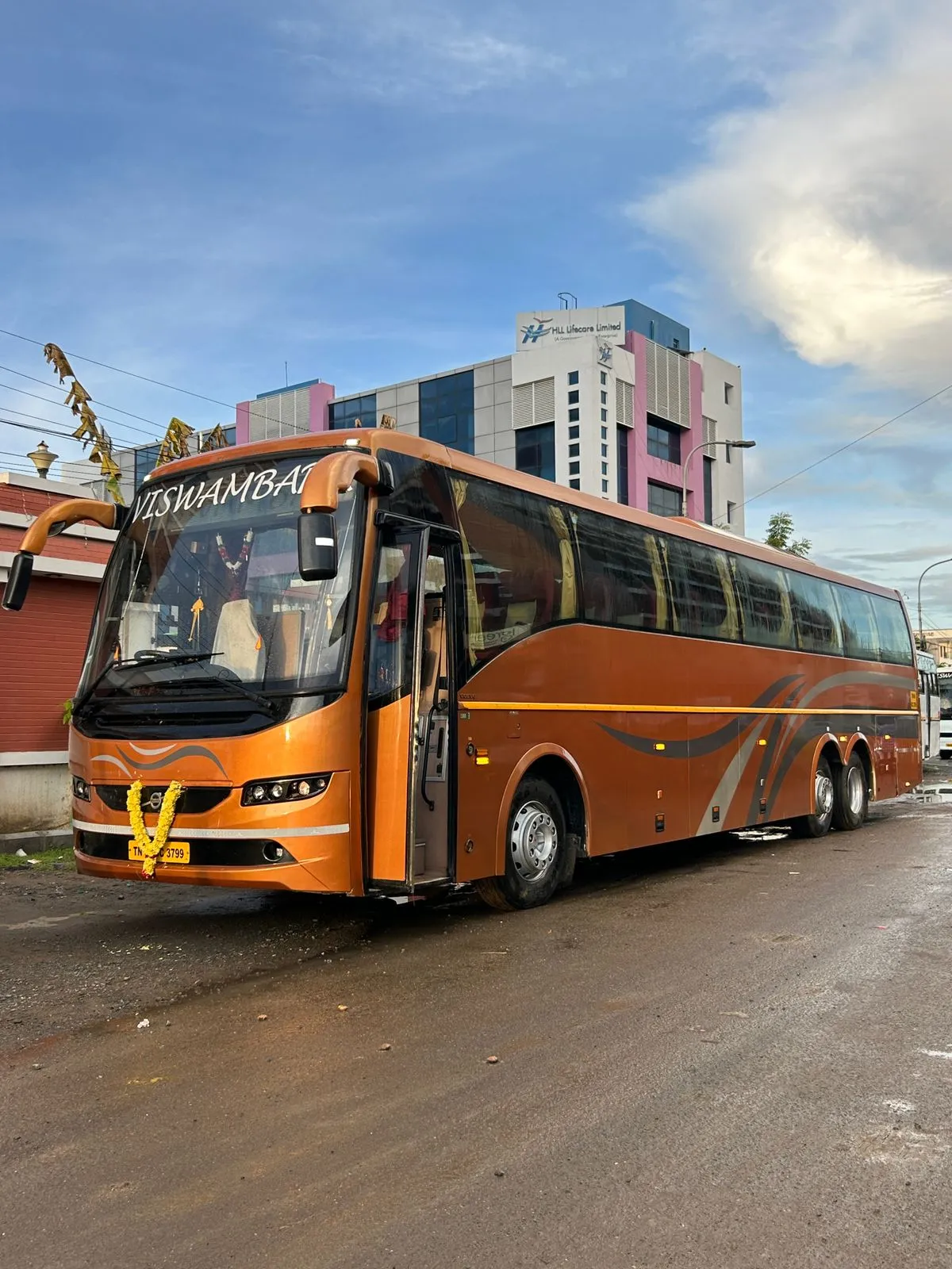 Office and wedding trip bus with comfy seating