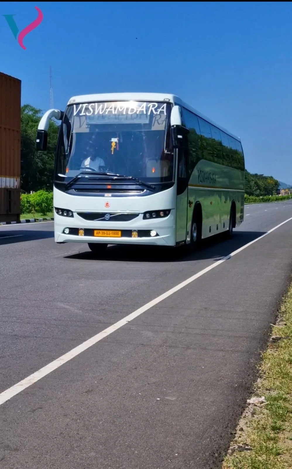 Axel 45 Seater luxury seats and space